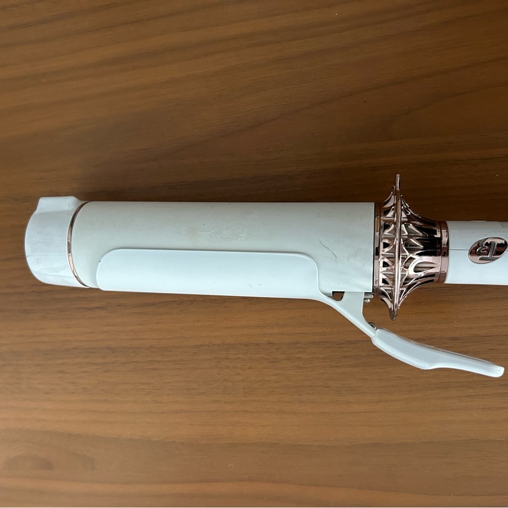T3 1 3/4 Barrel Size Curling Iron